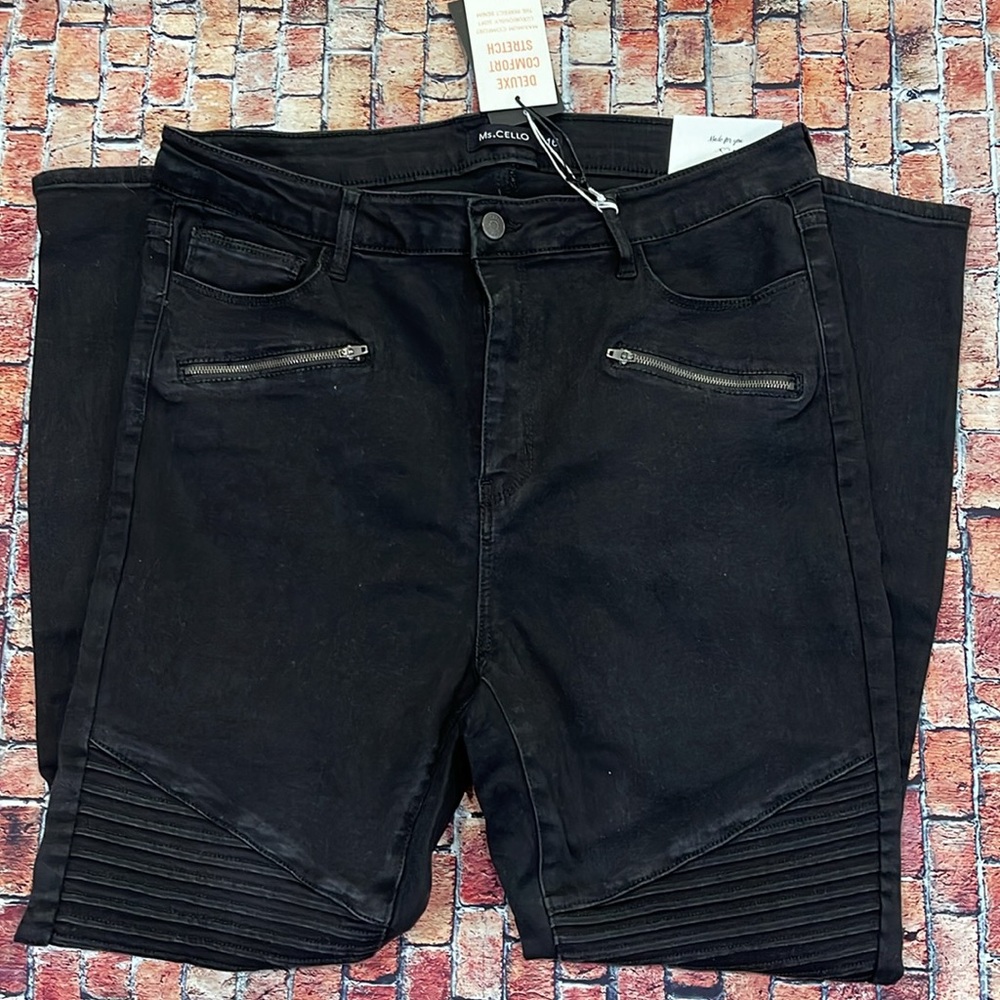 Ms. Cello Black Moto Mid Rise Skinny 16